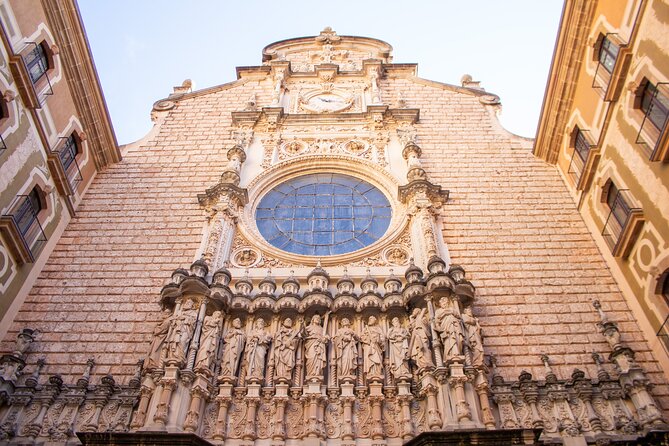 Montserrat Full Day Tour with Farmhouse Lunch and Winery Visit - The Bages Farmhouse Lunch: 12th-Century Setting, Real Wine Pairing