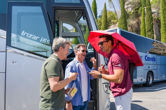 Montserrat Full Day Tour with Farmhouse Lunch and Winery Visit - Guides, Group Size, and Comfort on the Coach