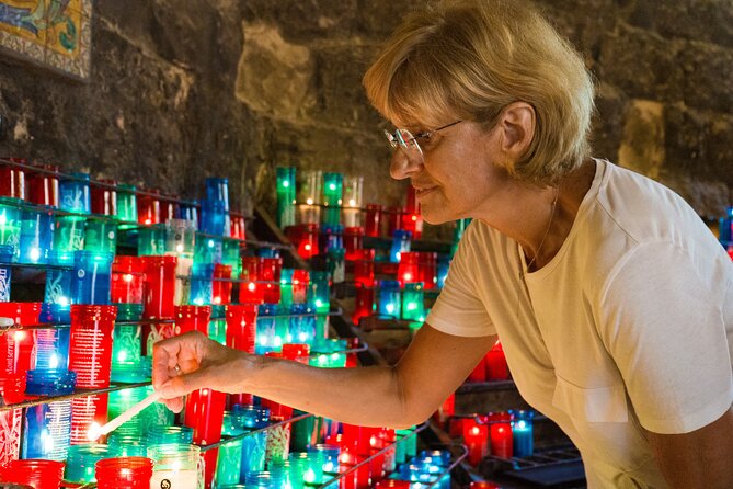 Montserrat Monastery Half Day Experience from Barcelona - Boys’ Choir option: when the Escolania adds sound to the stones