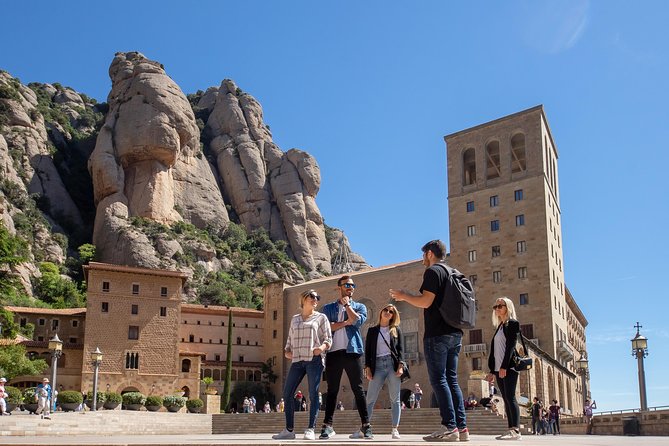 Montserrat Monastery & Horse Riding Experience from Barcelona - Getting back to Barcelona: plan for meeting points and traffic