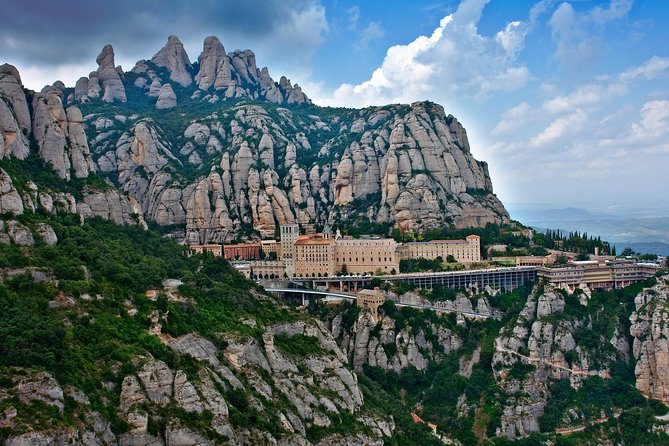 Montserrat Monastery Small Group or Private Tour Hotel pick-up - Small-Group Size and Guides Who Actually Keep It Moving