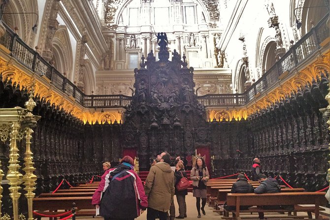 Mosque-Cathedral of Córdoba Guided Tour with Priority Tickets - Inside the Mezquita-Catedral: Maqsura and Mihrab, explained in plain terms