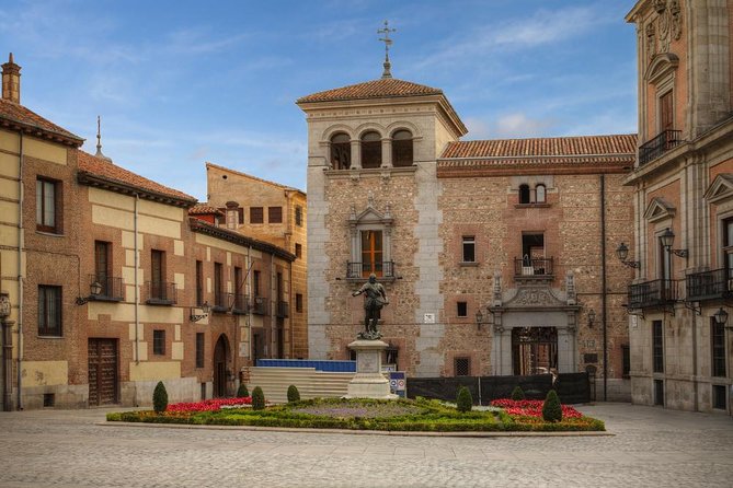 Old Madrid Tapas and Fine Wine Small Group Tour - Key Highlights Worth Booking For