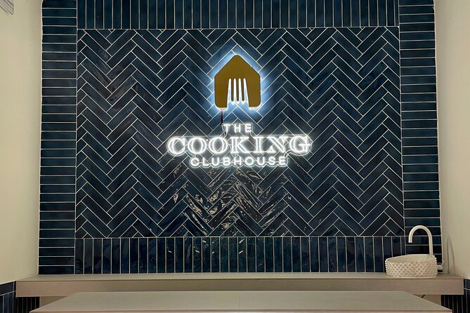 Paella Cooking Class in Madrid with Bottomless Wine Pairing - Price and Value: Is 143.91 a Good Deal?