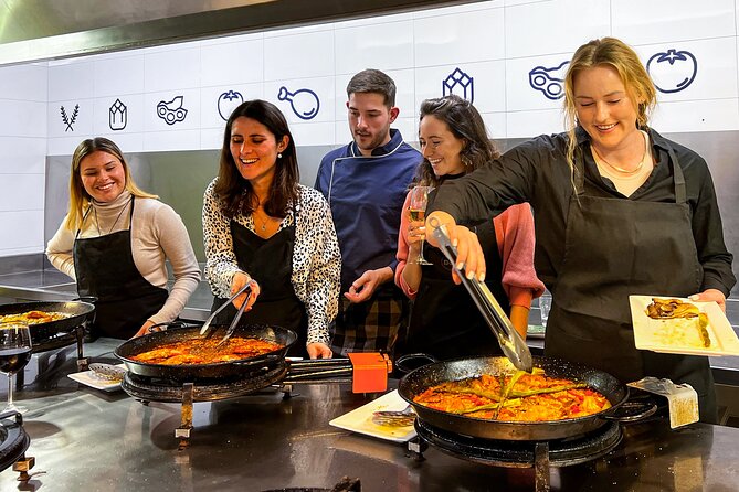 Paella Cooking Class, Wine Tasting & Central Market in Valencia - Should you book this Valencia paella class?
