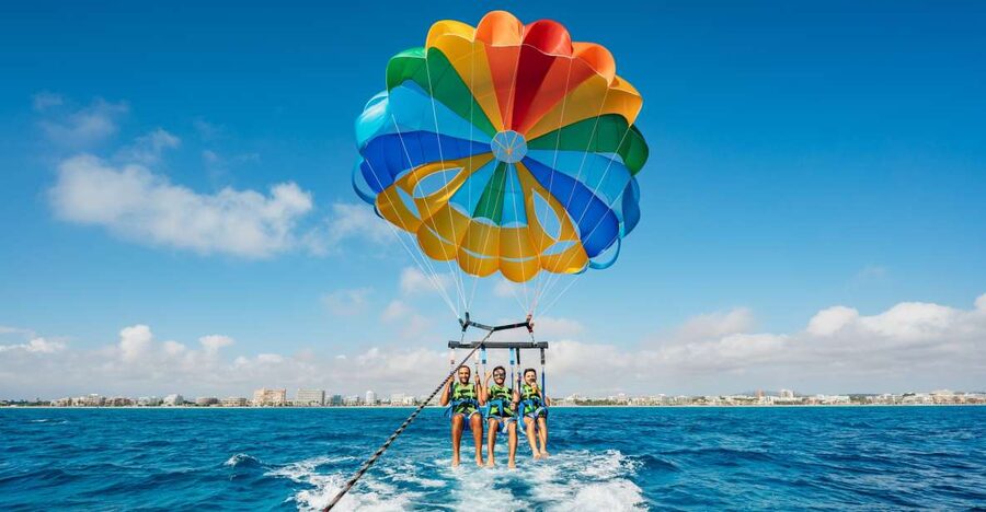 Palma Bay: Parasailing Experience - Playa del Arenal to Launch Platform: How the experience starts