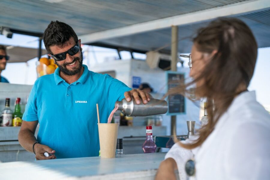 Palma: Catamaran Cruise with Swimming and Snorkelling - BBQ and the With BBQ option: how the meal fits the day