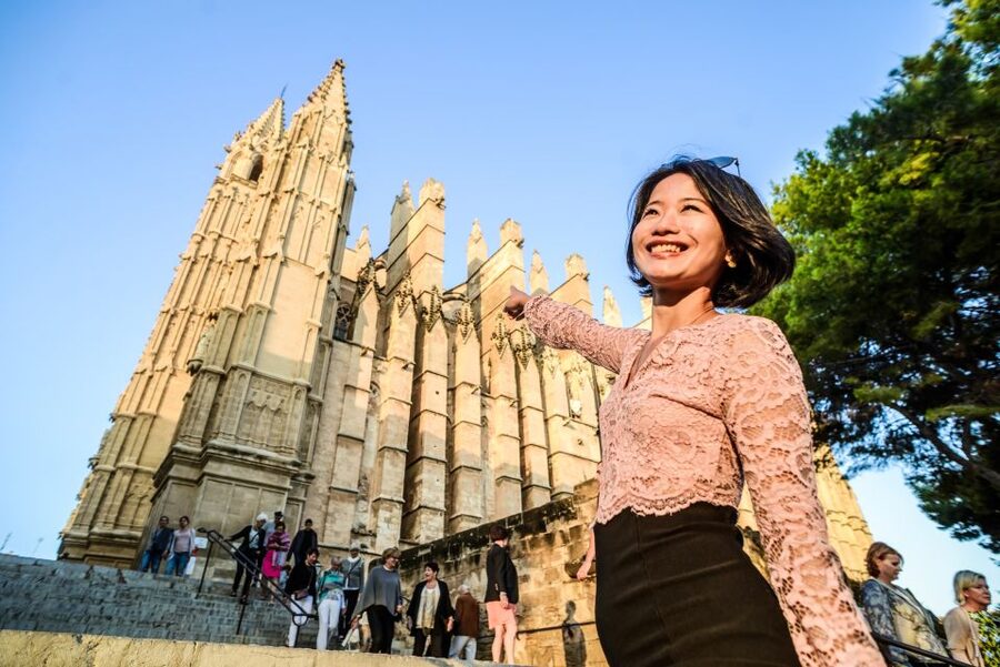 Palma: Cathedral of Mallorca Skip-the-Line Entry Ticket - Gaudí touches: how the cathedral blends old stone with early-1900s ideas