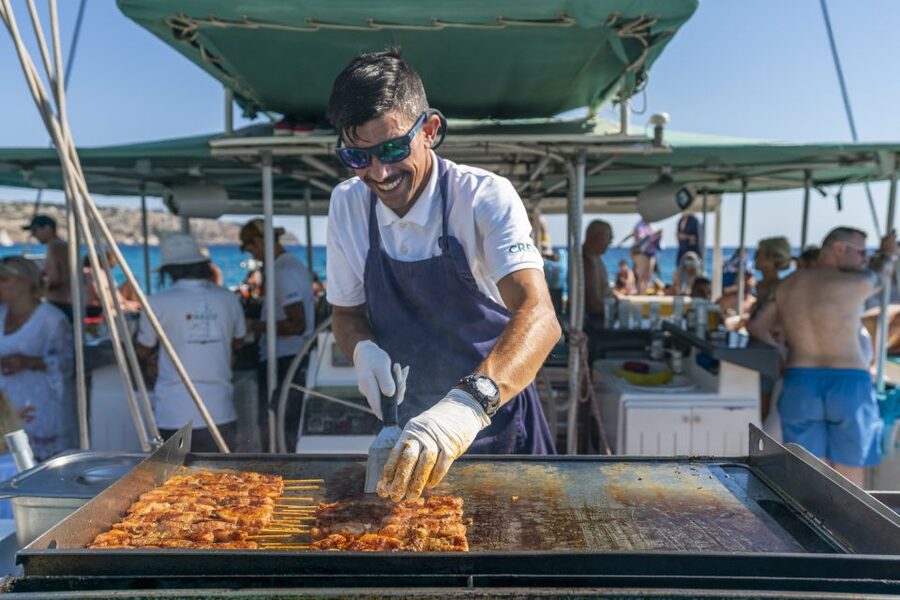 Palma de Mallorca: 5-Hour Catamaran Cruise with Lunch & Swim - Who This 5-Hour Cruise Is Best For