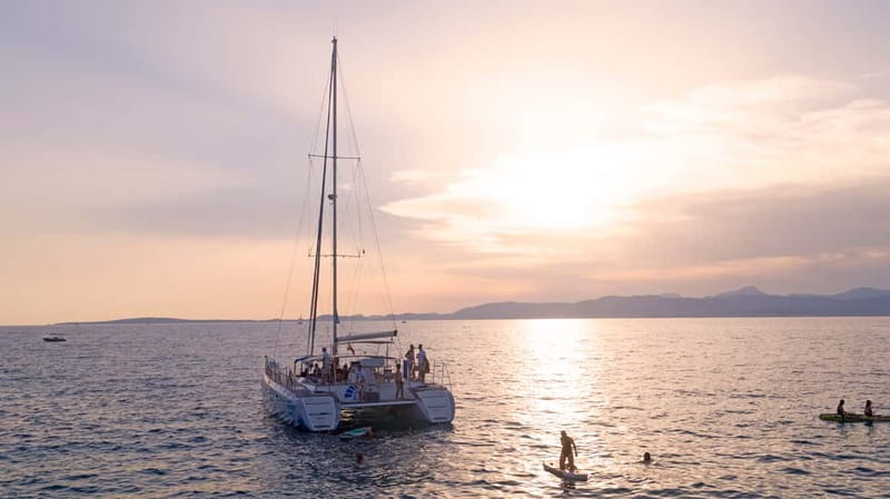 Palma de Mallorca: Deluxe Catamaran Sailing Tour with Meal - Palma to Cala Vella: the swim stop that drives the whole experience