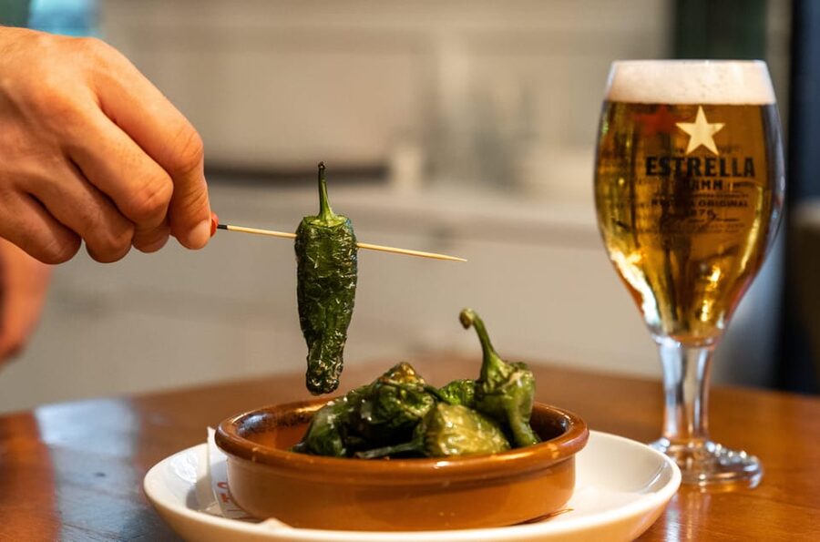 Palma de Mallorca: Gourmet Tapas and Wine Tour - Stop 1: Fervor Palma Restaurante & Bar to set the tone