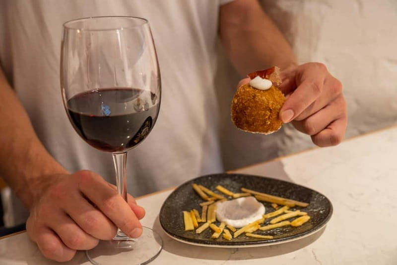 Palma de Mallorca: Gourmet Tapas and Wine Tour - Stop 4: Bocalto for white wine energy and steady service
