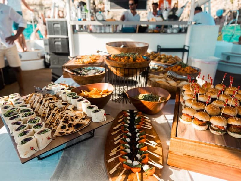 Palma de Mallorca: Half-Day Catamaran Tour with Buffet Meal - What to Pack, What Not to Do, and How to Avoid Annoyances