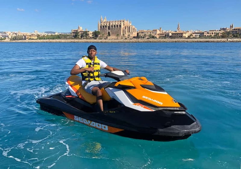 Palma de Mallorca: Jetski Tour to Palma Cathedral - Meeting point inside the port, and why 30 minutes early is non-negotiable