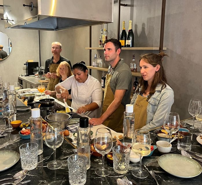 Palma: Mediterranean Cooking Class with Drinks - Small-Group Energy: Sharing Tasks Without Losing the Hands-On Part