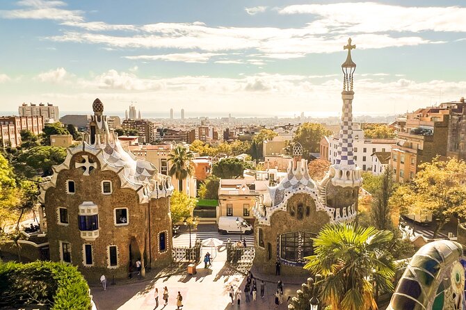 Park Guell and Sagrada Familia Tour with Skip the Line Tickets - Park Güell: timed entry, uphill walking, and what to look for