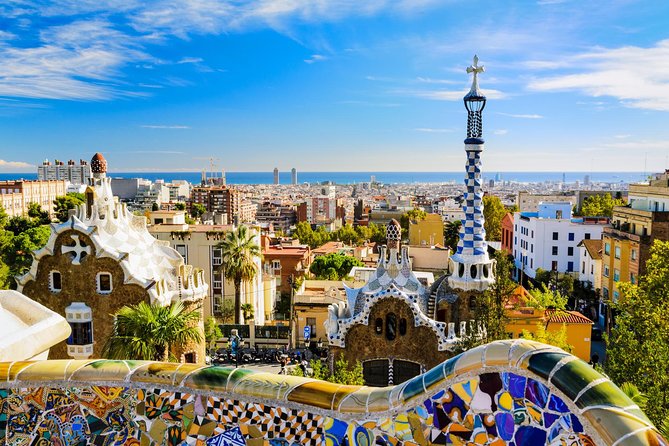 Park Guell Guided Tour with Skip the line Ticket - Radio headsets, group size, and the pacing that keeps it enjoyable