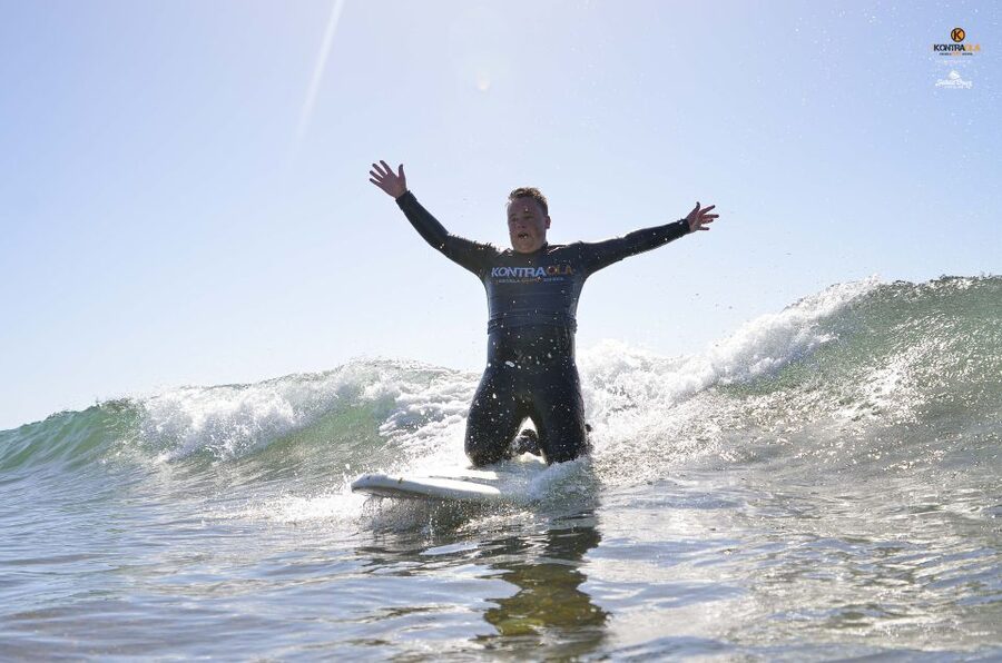 Playa de las Américas: Private or Small-Group Surf Lesson - Gear, lockers, and the safety details that matter