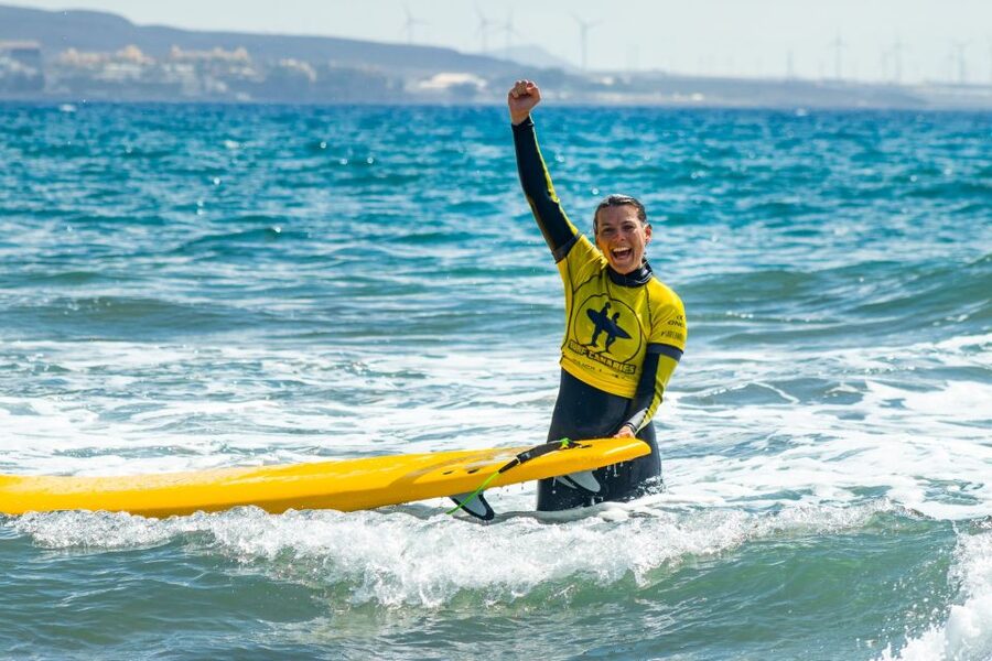 Playa del Inglés Maspalomas: High Quality Surf Classes - The mobile surf school, how they choose your beach spot
