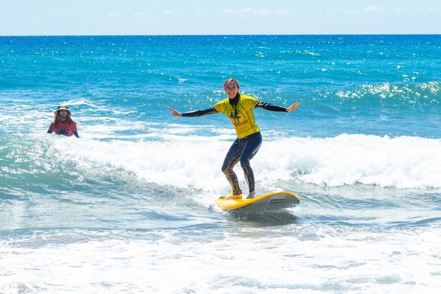 Playa del Inglés Maspalomas: High Quality Surf Classes - What to pack for Playa del Inglés, plus ID and sun basics