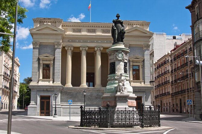 Prado Museum Tour & Lunch at the Oldest Restaurant in the World - Key points before you go