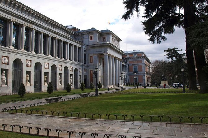 Prado Museum with Reina Sofia Museum Guided Tour - Reina Sofía: Cubism, Surrealism, and Why Guernica Hits Hard