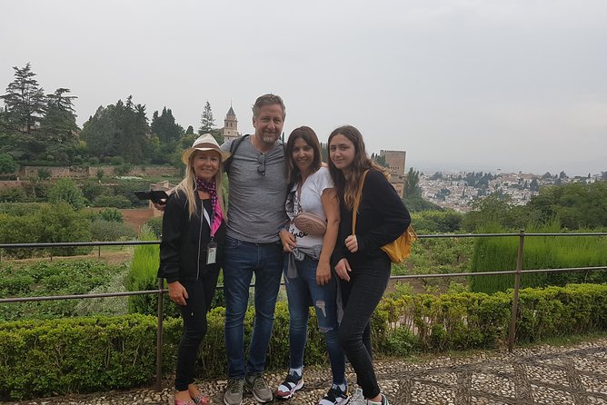 Private Alhambra Highlights Tour Including the Nasrid Palaces - The Nasrid Palaces: the heart of the Alhambra