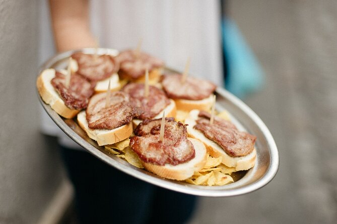 Private Seville Tapas & History Tour - What to order and how tapas culture feels in real life