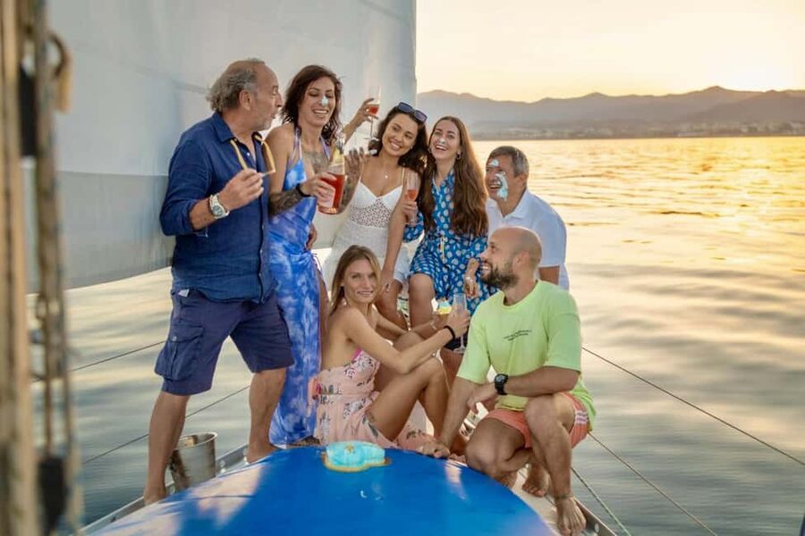Puerto Banús by Sailboat: Discover Marbella’s Luxury Coast - Playa Puerto Banús stop: walk, views, photos, then back to the water