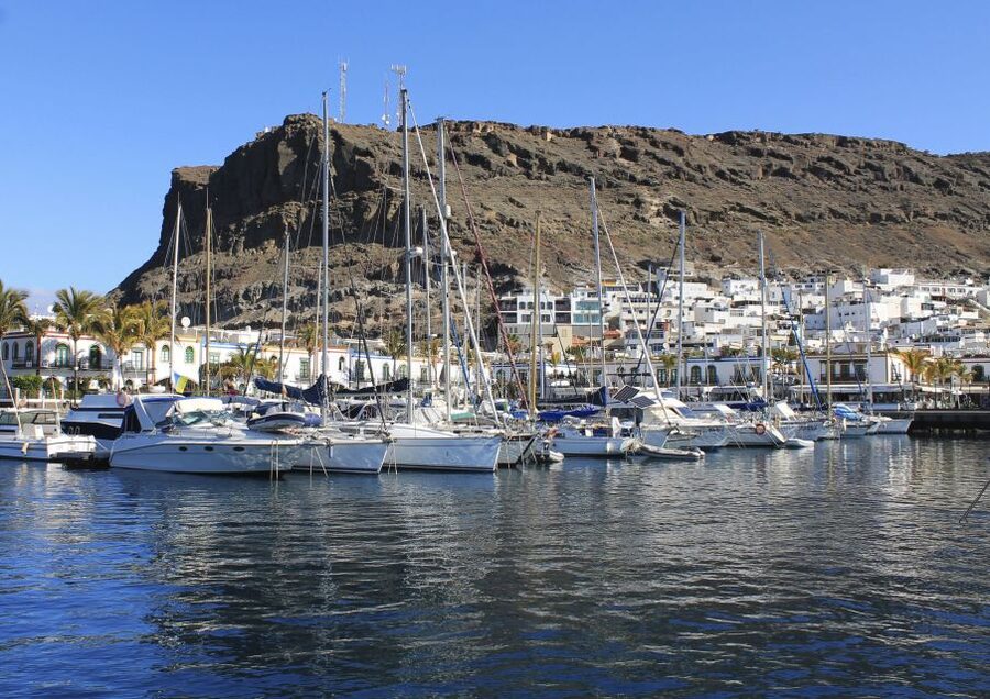 Puerto de Mogan: Boat and Snorkeling Trip - What to bring and what to avoid on the boat