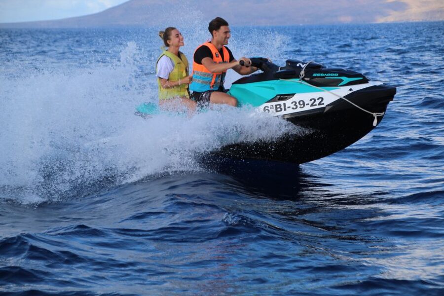 Puerto del Carmen: Single or Double Jet Ski Rental - What to Bring and What You Must Wear