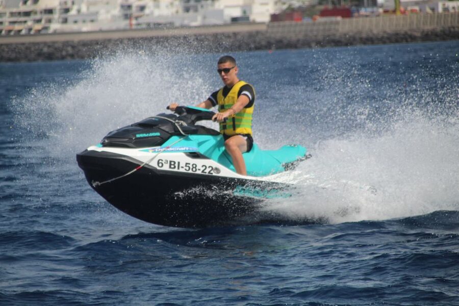 Puerto del Carmen: Single or Double Jet Ski Rental - Rider Limits: Height, Weight, and Health Restrictions