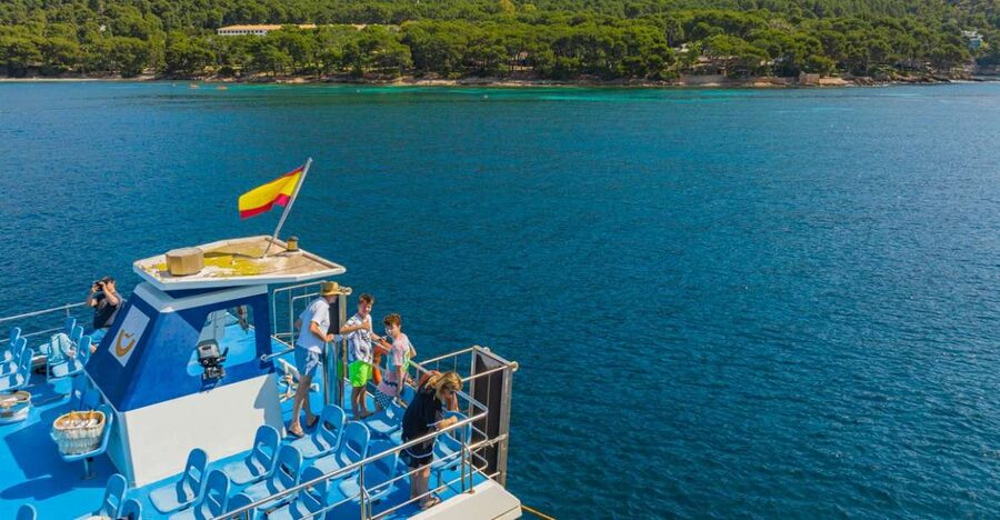 Puerto Pollença: Ferry to Formentor Beach - The 30-Minute Cruise: Views, Comfort, and One Expectation Check
