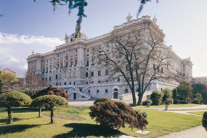 Royal Palace of Madrid Early Entrance Tour Skip-The-Line Ticket - The palace highlights: from Goya to crowns to Stradivarius