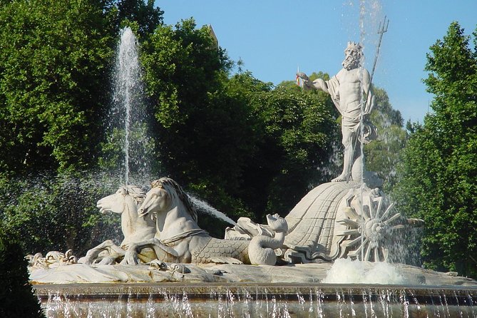 Royal Palace & Prado Museum Skip the Line Guided Tour - The walk between palace and Prado: how far it really feels