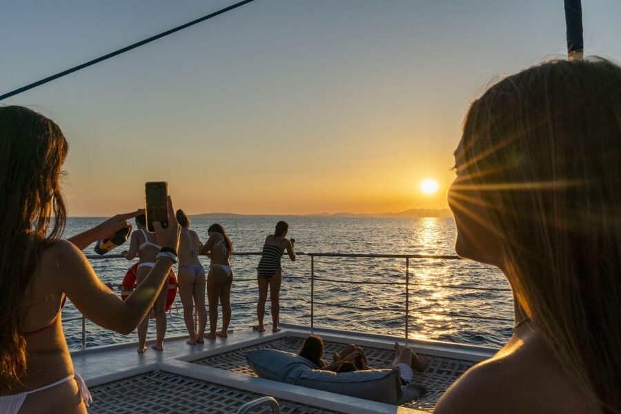 S'Arenal: Sunset Catamaran Cruise with BBQ - Music, Fun Energy, and a Sense of Space