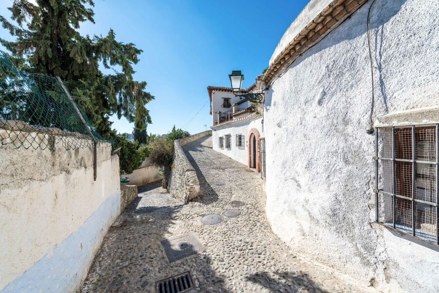 Sacromonte Caves Museum Admission Ticket - Entering the museum route across 11 cave dwellings