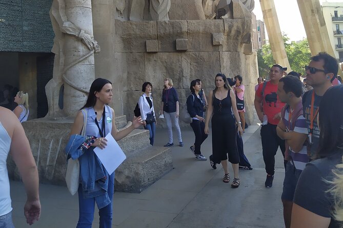 Sagrada Familia English Guided Tour & Optional Tower Access - The Real Value of an English Sagrada Familia Guide