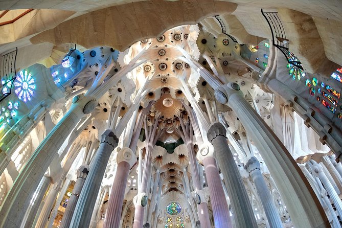 Sagrada Familia Fast Track Guided Tour with Towers Access - Tower access: elevator up, then the 400-step stair reality