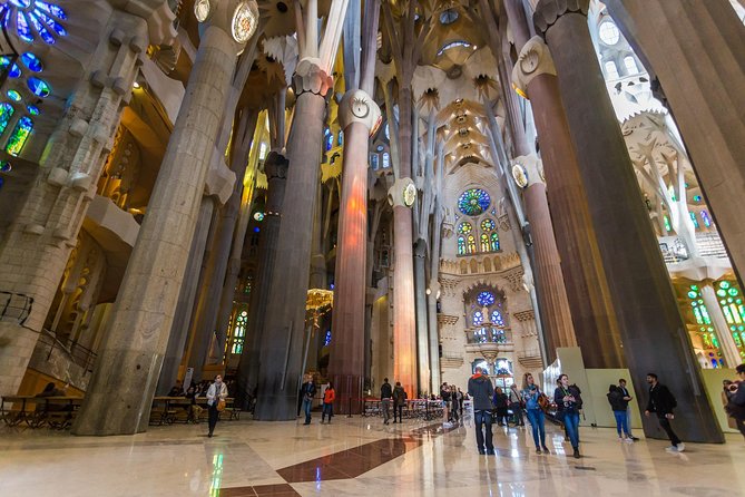 Sagrada Familia Guided Tour with Skip The Line Access - Price value: what your money buys you here