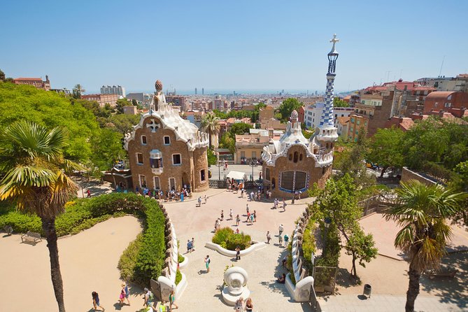 Sagrada Familia & Park Guell Guided Tour with Skip The Line - Walking stamina: stairs, slopes, and the tower option