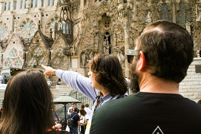 Sagrada Familia Small Group Guided Tour with Skip the Line Ticket - Stained glass and light timing, the practical way to get the rainbow effect