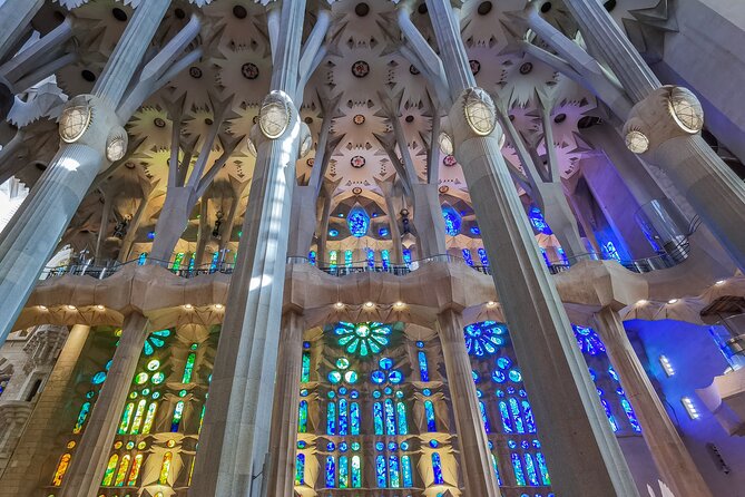 Sagrada Familia Small Group Guided Tour with Skip the Line Ticket - Who should book this Sagrada Familia small-group tour