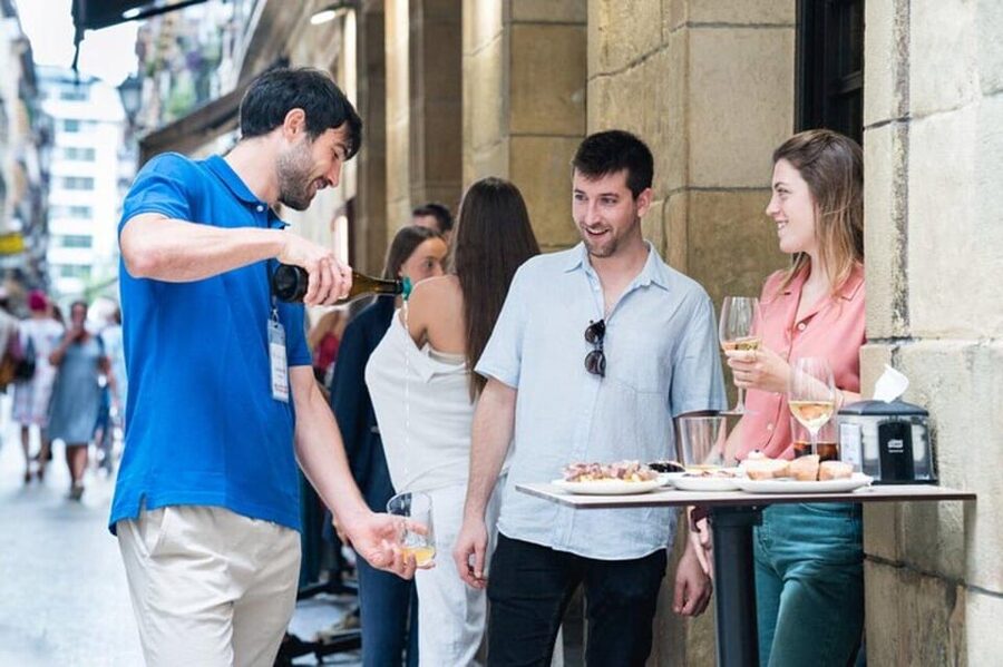 San Sebastian Food Tour: Pintxo Tasting Paired with Wines - Why San Sebastian Pintxos Feel Like a City Sport