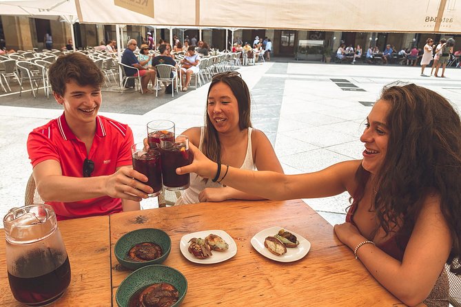 San Sebastian Pintxos Tour for Gourmets in the Old Town - What makes a pintxos tour in San Sebastián feel like a cheat code