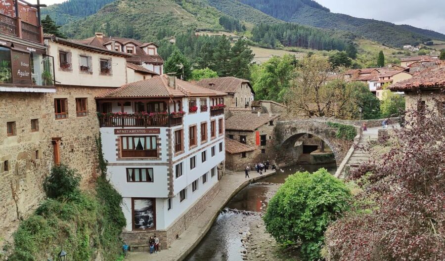 Santander: Picos, Santo Toribio Monastery and Potes Day Tour - Pace and Logistics: Timing That Works, Plus One Thing to Watch