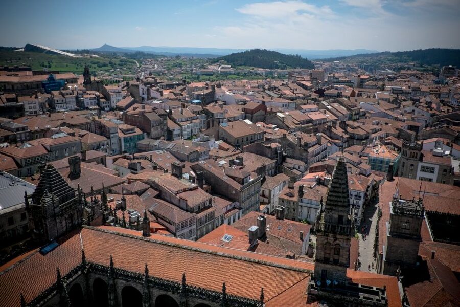 Santiago de Compostela Cathedral and Museum Guided Tour - Guides Like Carmen, Maria, and Elena Bring It to Life