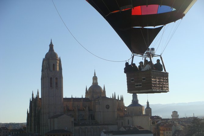 Segovia from the Skies: Sunrise Balloon Ride - Landing and the post-flight celebration: brunch, cava, photos, and your flight certificate