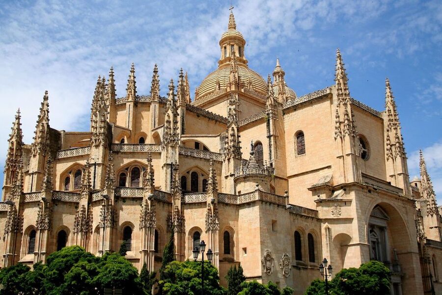 Segovia: Guided Walking Tour with Cathedral & Alcázar Entry - Plaza Mayor moment: the walk slows just enough