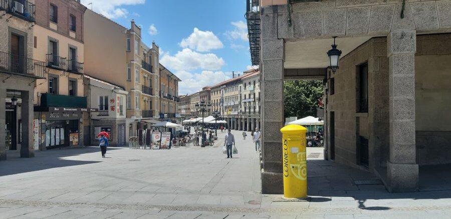 Segovia: Guided Walking Tour with Cathedral & Alcázar Entry - Value check: why $32 can be a smart use of time
